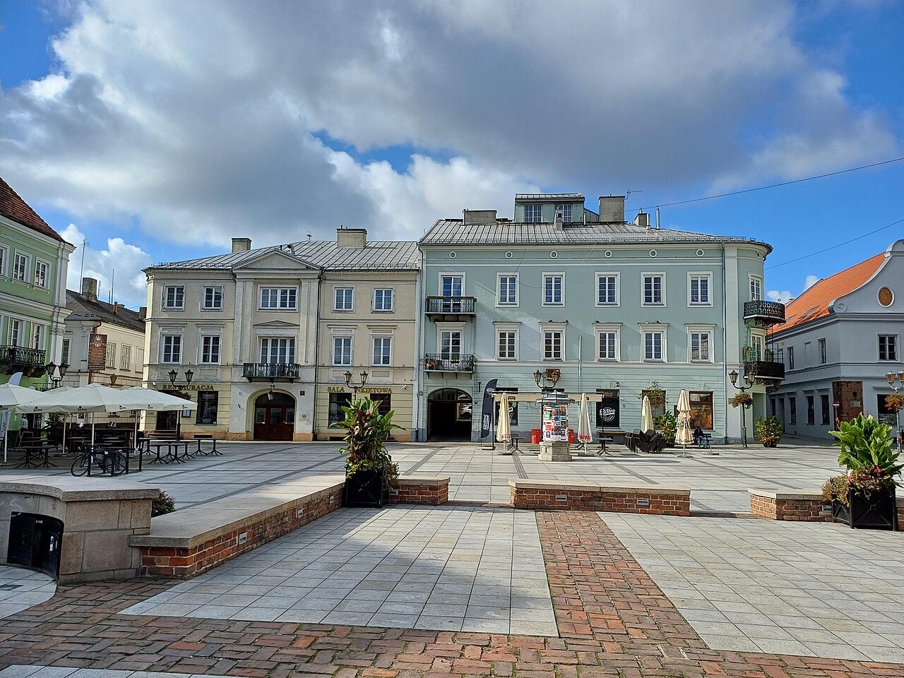 Rynek w Piotrkowie Trybunalskim (źródło
