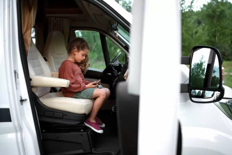 wynajem busów osobowych Koszalin / fot. Freepik