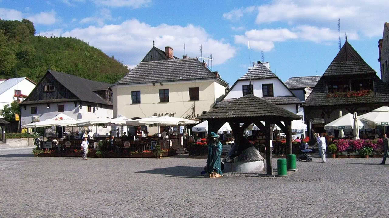 Studnia na kazimierskim rynku