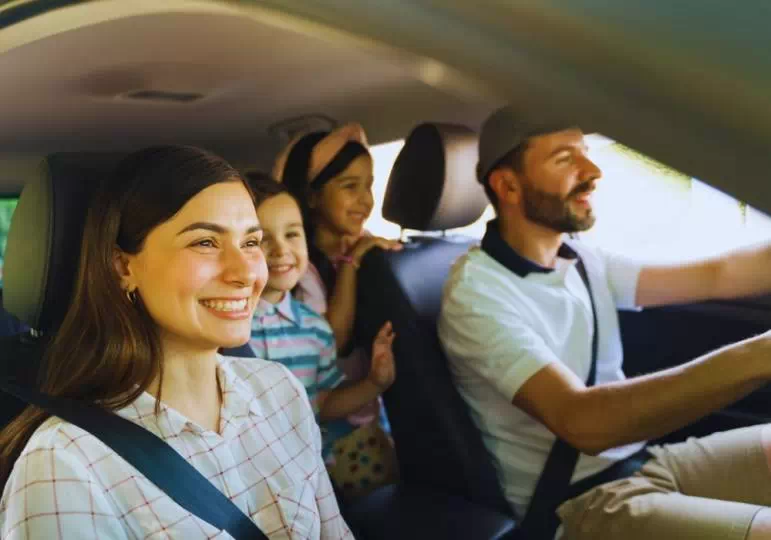 Jak wynająć samochód bez karty kredytowej? / fot. Canva.com