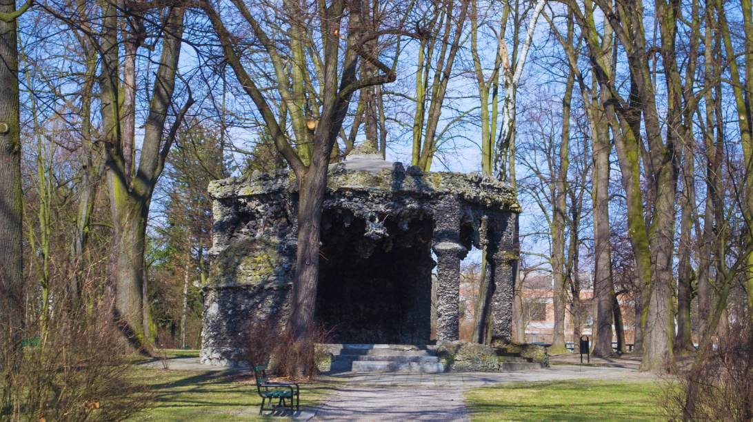 Park Źródliska w Łodzi / fot. Canva.com