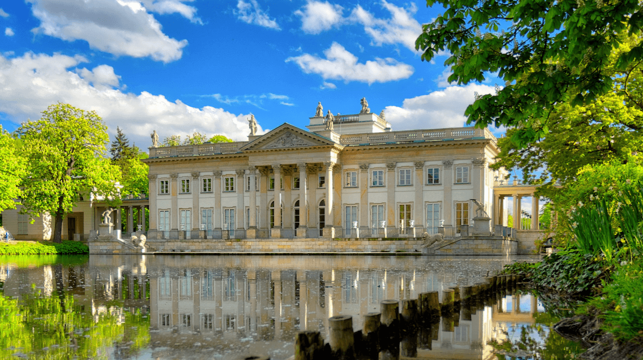 Fajne i ciekawe miejsca niedaleko Warszawy na weekend