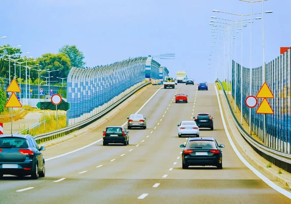 Płatne drogi w Polsce – gdzie się znajdują i ile kosztują?