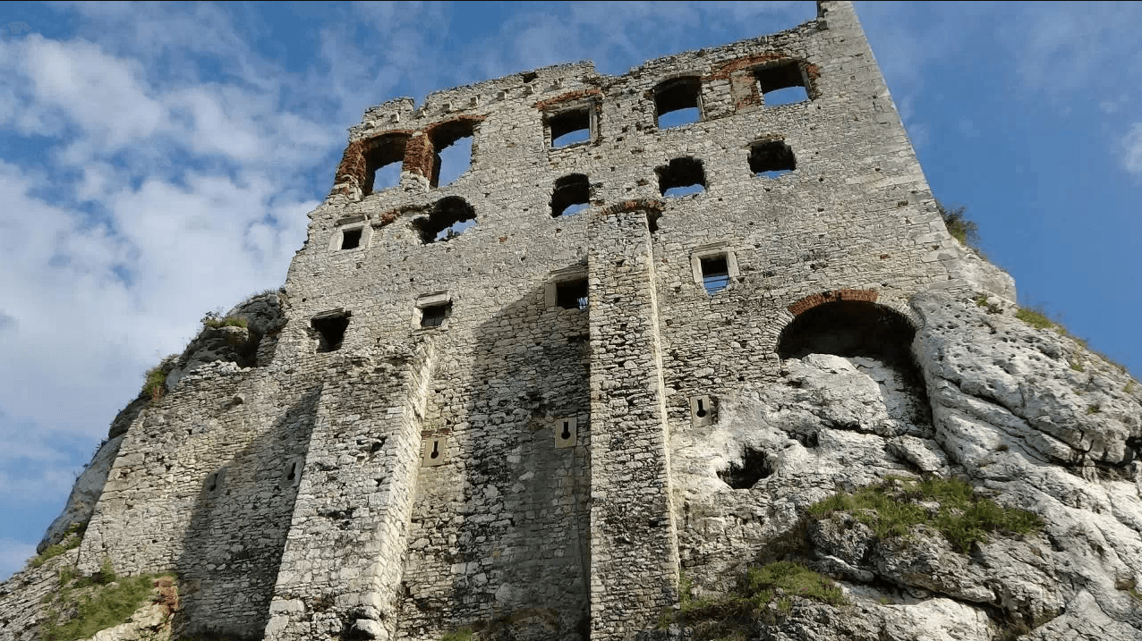 Szlak orlich gniazd samochodem - co warto zobaczyć i co zwiedzić?