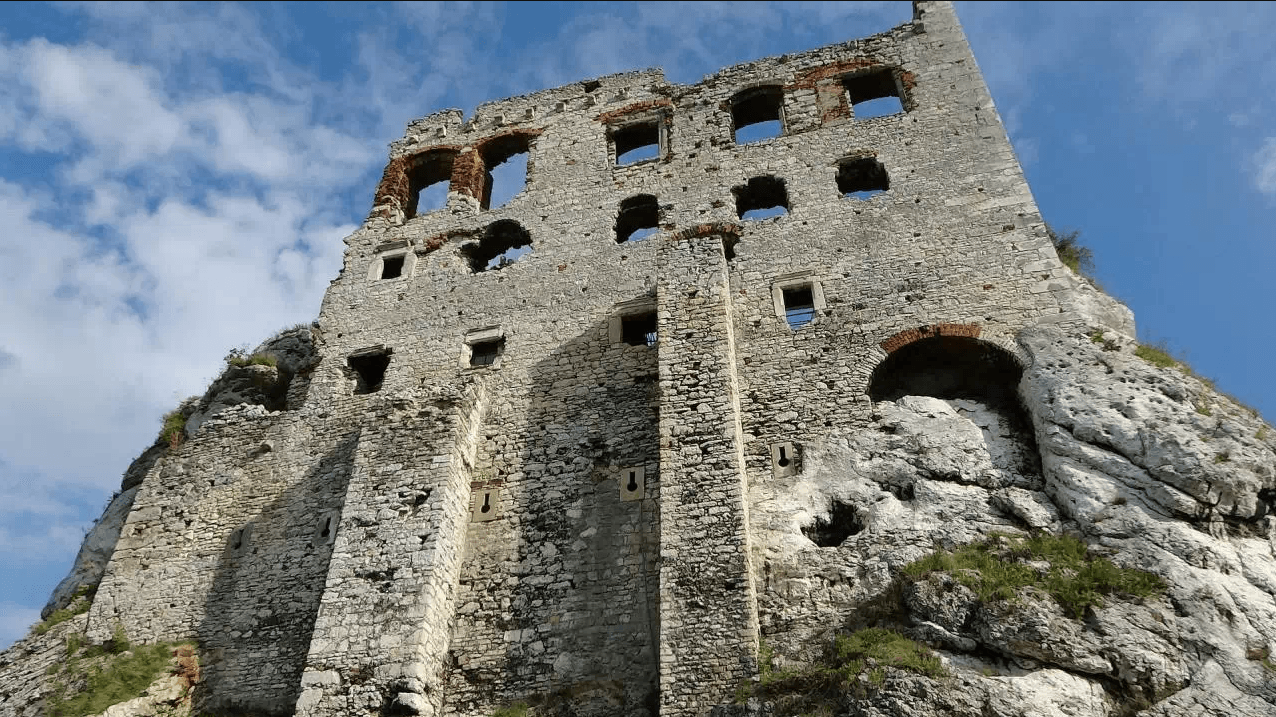 Szlak orlich gniazd samochodem - co warto zobaczyć i co zwiedzić?