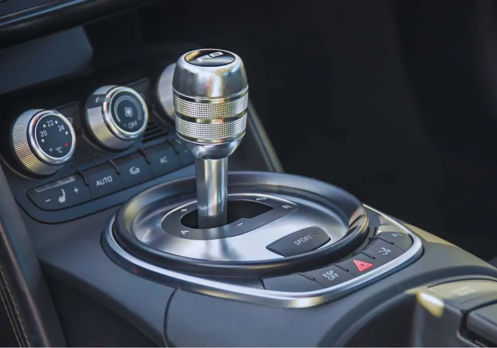 Objawy uszkodzonej manualnej i automatycznej skrzyni biegów