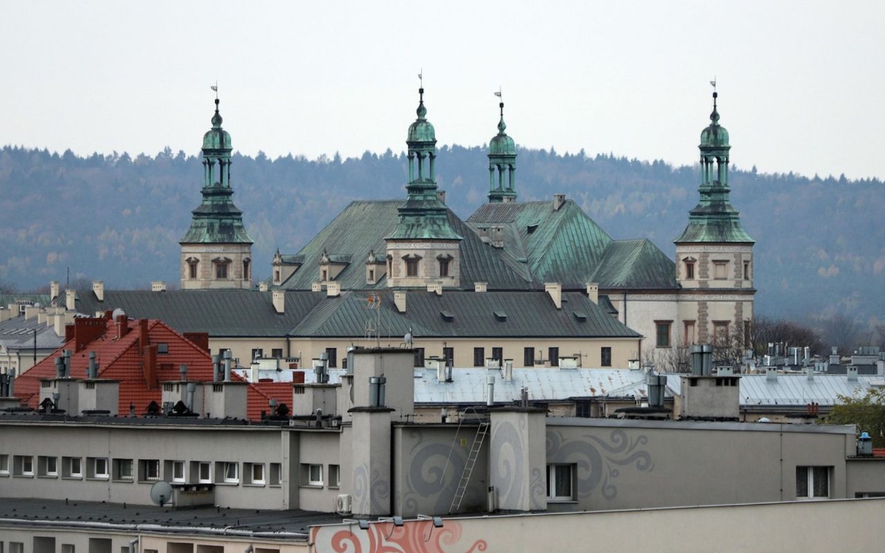 Wynajem samochodów Kielce PKP